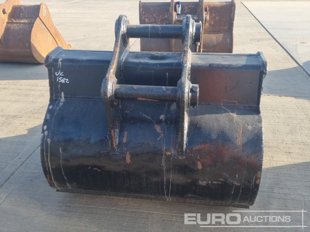 54" Digging Bucket 80mm Pin to suit 20 Ton Excavator - דלי: תמונה 4 54" Digging Bucket 80mm Pin to suit 20 Ton Excavator - דלי: תמונה 4
