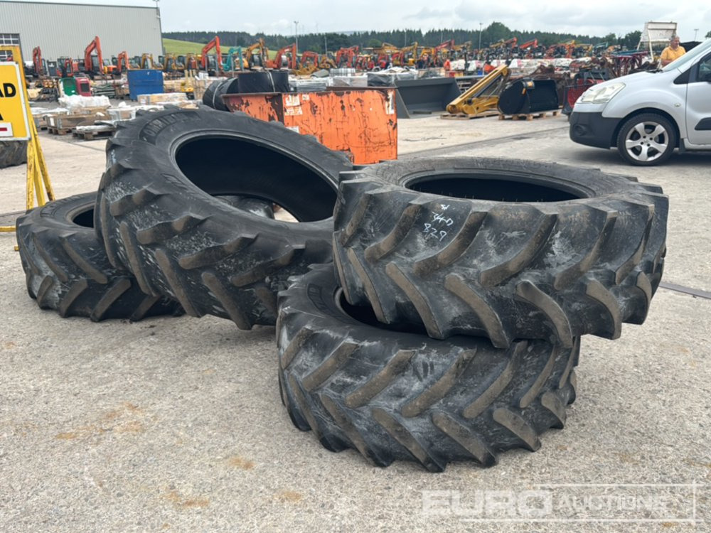 540/65R38 Michelin Tyres (2 of) & 480/65R28 Tyres (2 of) - צמיג: תמונה 2 540/65R38 Michelin Tyres (2 of) & 480/65R28 Tyres (2 of) - צמיג: תמונה 2