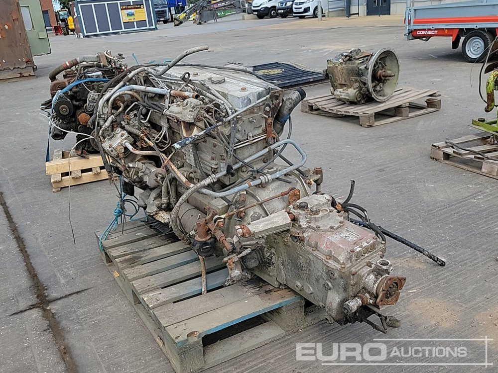 6 Cylinder Engine, Gearbox - מנוע: תמונה 3 6 Cylinder Engine, Gearbox - מנוע: תמונה 3