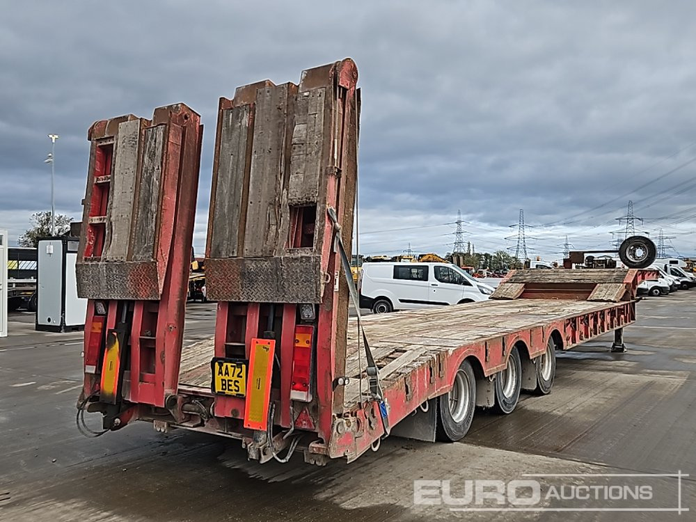 Andover Tri Axle Step Frame Low Loader, Winch, Hydraulic Fliptoe Ramps - סמיטריילר עם מטען נמוך: תמונה 5 Andover Tri Axle Step Frame Low Loader, Winch, Hydraulic Fliptoe Ramps - סמיטריילר עם מטען נמוך: תמונה 5