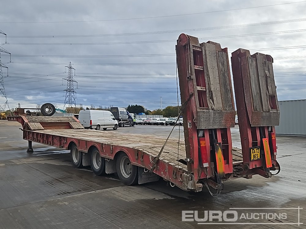 Andover Tri Axle Step Frame Low Loader, Winch, Hydraulic Fliptoe Ramps - סמיטריילר עם מטען נמוך: תמונה 3 Andover Tri Axle Step Frame Low Loader, Winch, Hydraulic Fliptoe Ramps - סמיטריילר עם מטען נמוך: תמונה 3