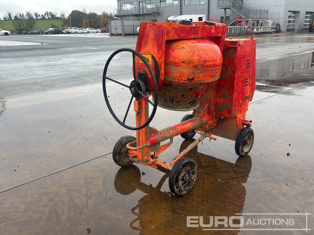 Belle Diesel Mixer, Yanmar Electric Start Engine - מערבל בטון: תמונה 4 Belle Diesel Mixer, Yanmar Electric Start Engine - מערבל בטון: תמונה 4