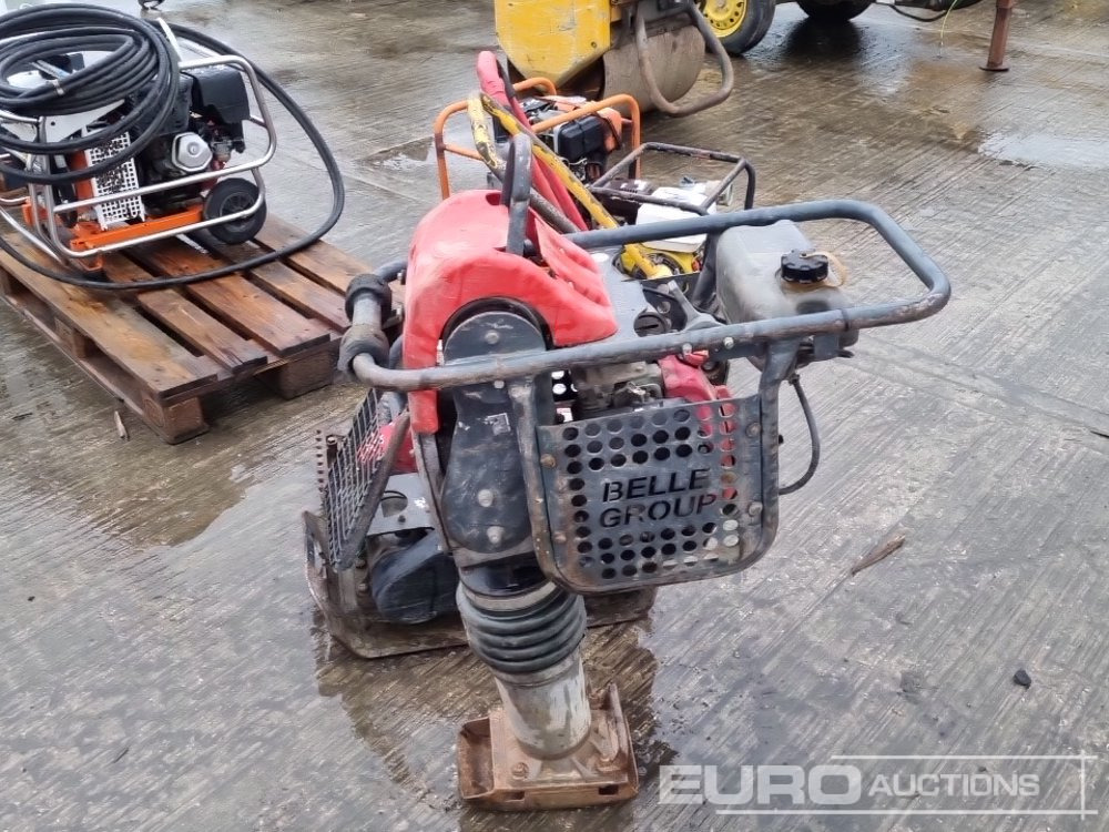 Belle Petrol Compaction Plate, Honda Engine (2 of), Petrol Trench Compactor, Honda Engine - מכונת אספלט: תמונה 2 Belle Petrol Compaction Plate, Honda Engine (2 of), Petrol Trench Compactor, Honda Engine - מכונת אספלט: תמונה 2