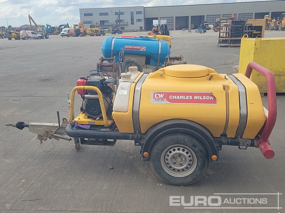 Brendon Bowsers Single Axle Plastic Water Bowser, Yanmar Pressure Washer - מכונת לניקוי בלחץ: תמונה 2 Brendon Bowsers Single Axle Plastic Water Bowser, Yanmar Pressure Washer - מכונת לניקוי בלחץ: תמונה 2