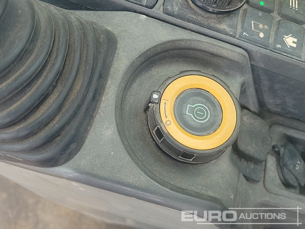 מחפר סורק CAT 320GC: תמונה 48