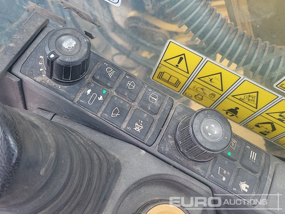 מחפר סורק CAT 320GC: תמונה 47