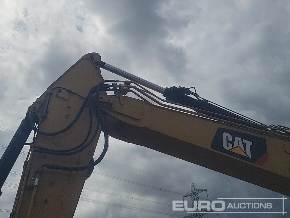 מחפר סורק CAT 320GC: תמונה 23