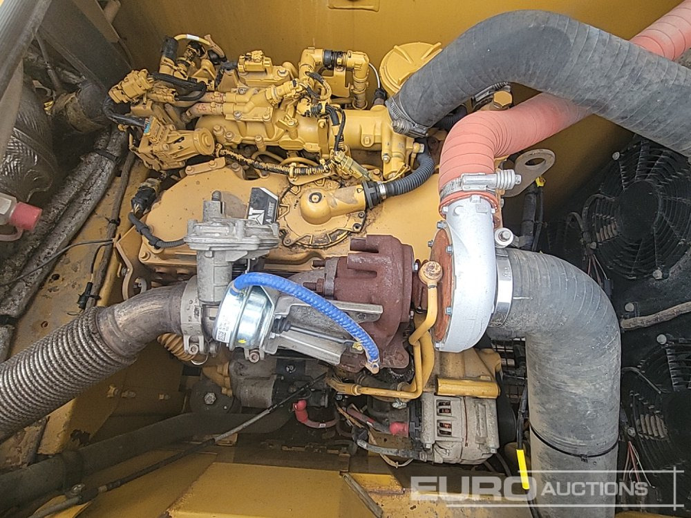 מחפר סורק CAT 320GC: תמונה 34