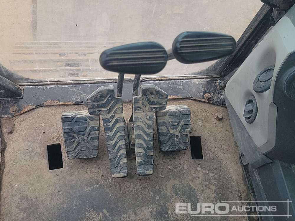 מחפר סורק CAT 320GC: תמונה 43