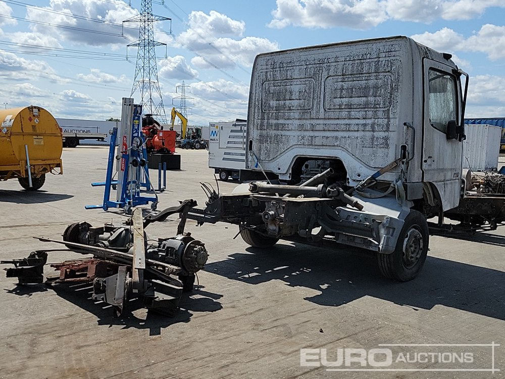 Chassis Cab Cut Off, Pallet of Spare Parts - תא עבור משאית: תמונה 5 Chassis Cab Cut Off, Pallet of Spare Parts - תא עבור משאית: תמונה 5