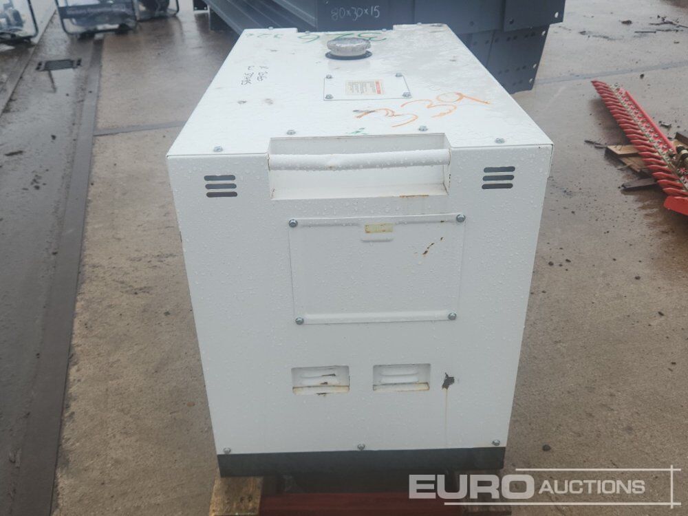 Compal Power VG-R110 - ערכת גנרטורים: תמונה 4 Compal Power VG-R110 - ערכת גנרטורים: תמונה 4