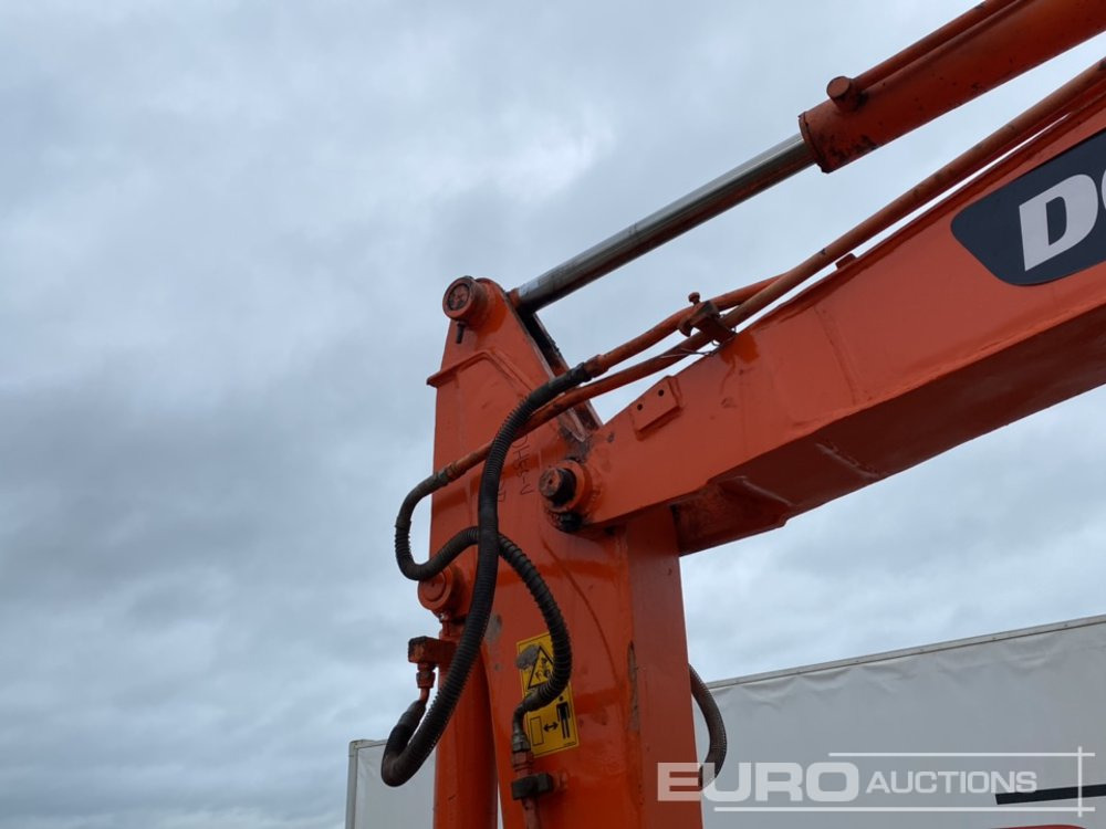 מיני מחפר Doosan DH55-V: תמונה 11