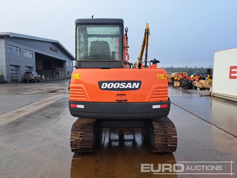 Doosan DH55-V - מיני מחפר: תמונה 4 Doosan DH55-V - מיני מחפר: תמונה 4