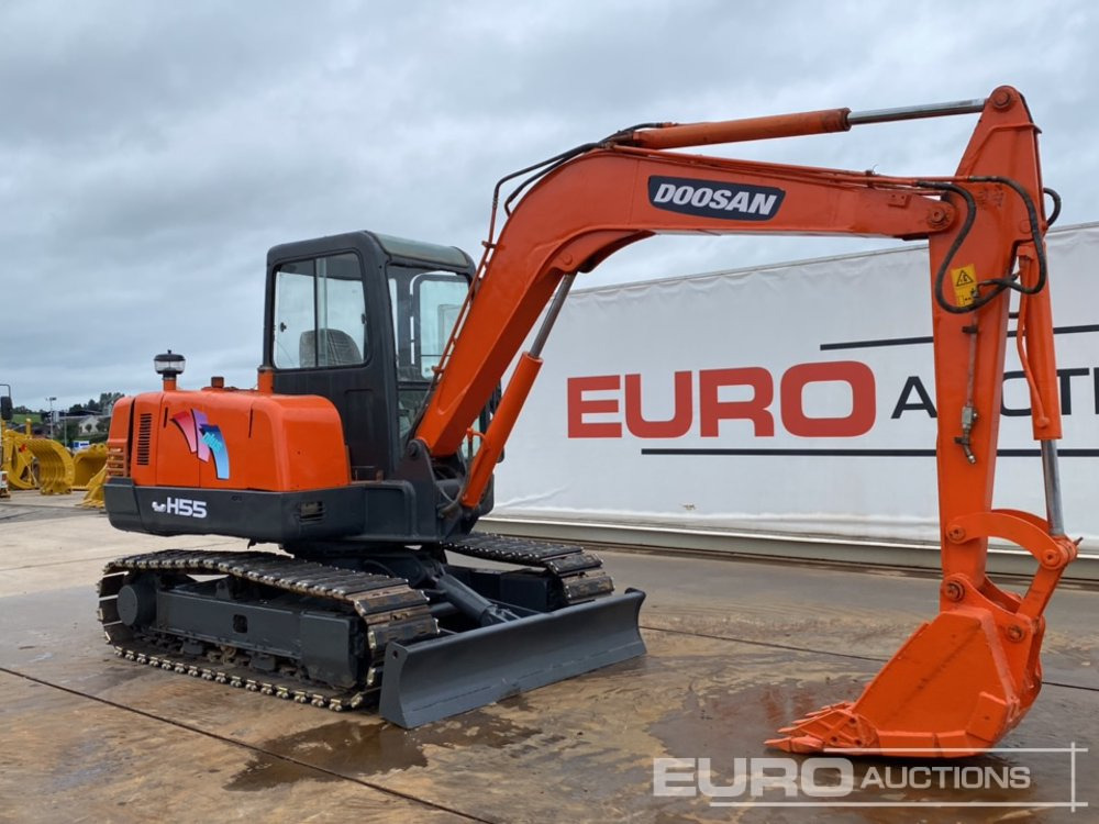 מיני מחפר Doosan DH55-V: תמונה 39