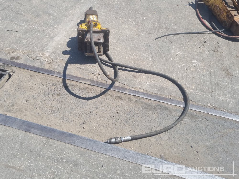 Epiroc SB102 - פטיש הידרולי: תמונה 4 Epiroc SB102 - פטיש הידרולי: תמונה 4