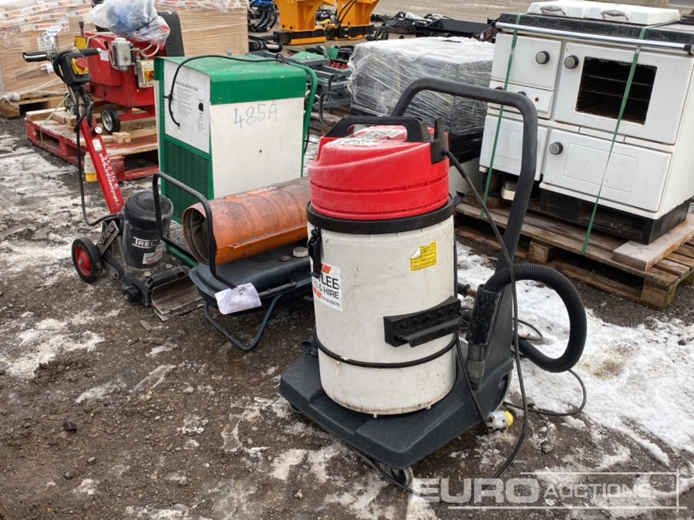 Fireball Space Heater, Industral Vacuum, Ebac Dehumidifier, Floor Scraper (4 of) - ציוד בקרת אקלים תעשייתי: תמונה 2 Fireball Space Heater, Industral Vacuum, Ebac Dehumidifier, Floor Scraper (4 of) - ציוד בקרת אקלים תעשייתי: תמונה 2