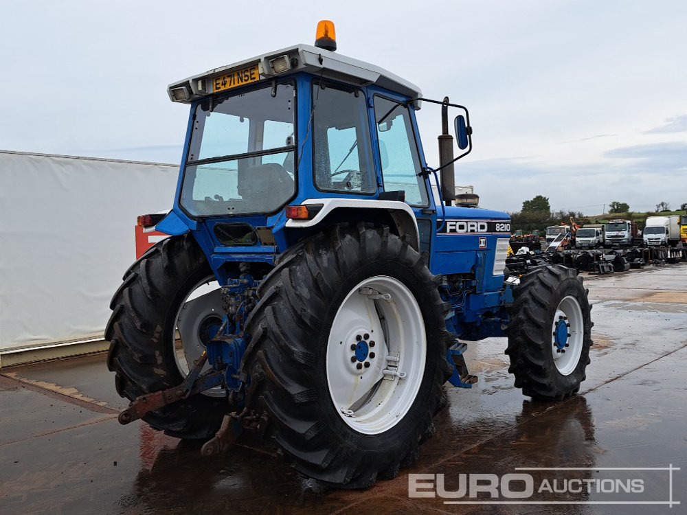 Ford 8210 - טרקטור חקלאי: תמונה 5 Ford 8210 - טרקטור חקלאי: תמונה 5