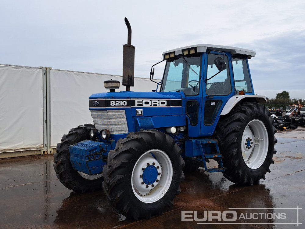 Ford 8210 - טרקטור חקלאי: תמונה 1 Ford 8210 - טרקטור חקלאי: תמונה 1