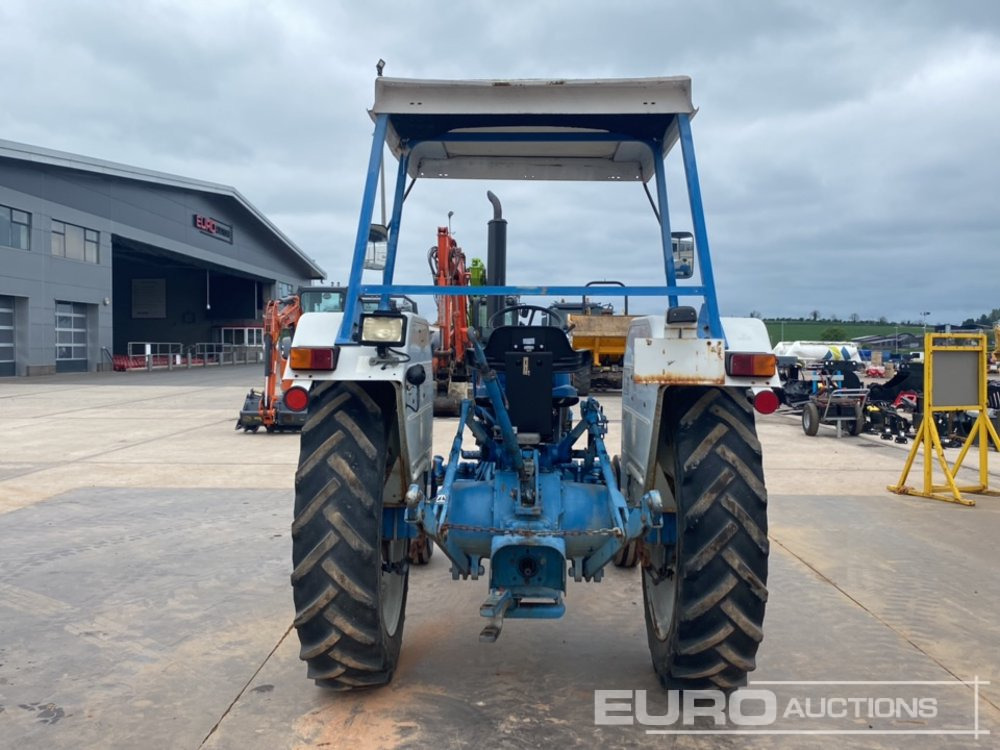 Ford New Holland 4630 - טרקטור חקלאי: תמונה 4 Ford New Holland 4630 - טרקטור חקלאי: תמונה 4