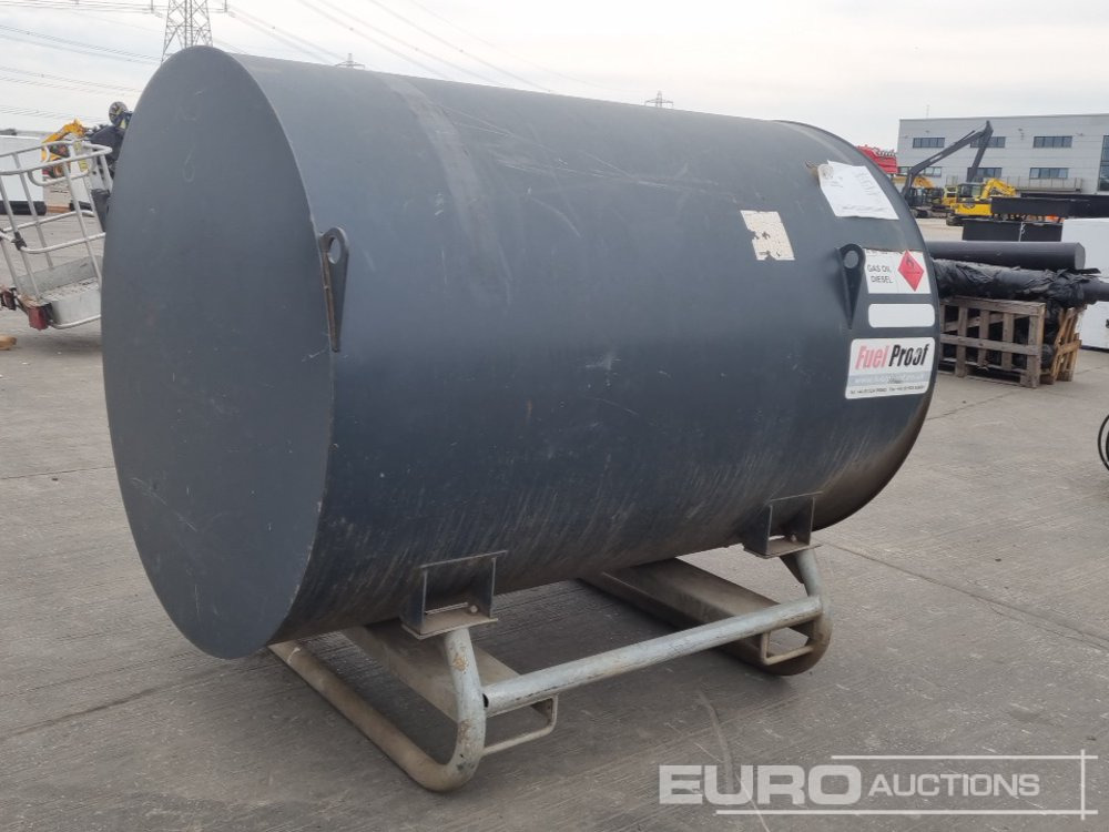 Fuel Proof 2000 Litre Bunded Fuel bowser, Eletric Pump, Fuel Meter - מכל אחסון: תמונה 5 Fuel Proof 2000 Litre Bunded Fuel bowser, Eletric Pump, Fuel Meter - מכל אחסון: תמונה 5