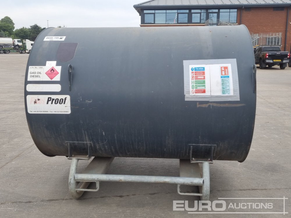 Fuel Proof 2000 Litre Bunded Fuel bowser, Eletric Pump, Fuel Meter - מכל אחסון: תמונה 2 Fuel Proof 2000 Litre Bunded Fuel bowser, Eletric Pump, Fuel Meter - מכל אחסון: תמונה 2