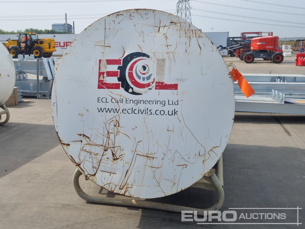 Fuel Proof Bunded Fuel Bowser, Manual Pump - מכל אחסון: תמונה 4 Fuel Proof Bunded Fuel Bowser, Manual Pump - מכל אחסון: תמונה 4
