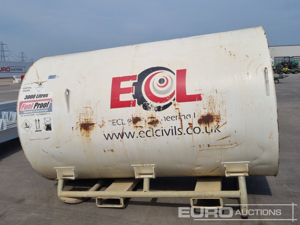 Fuel Proof Bunded Fuel Bowser, Manual Pump - מכל אחסון: תמונה 2 Fuel Proof Bunded Fuel Bowser, Manual Pump - מכל אחסון: תמונה 2