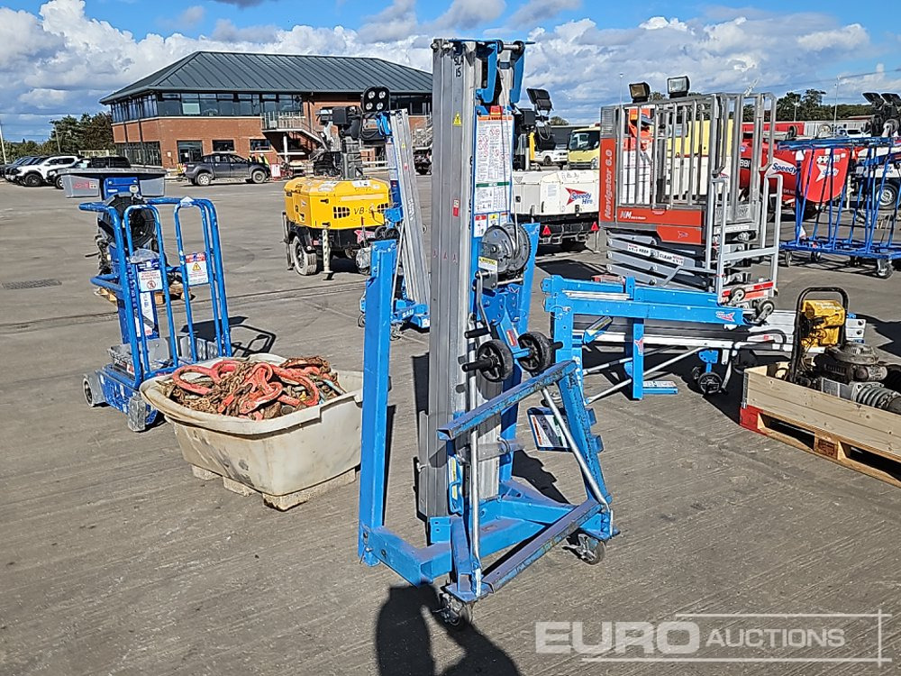 Genie SLA-15 - ציוד לטיפול בחומרים: תמונה 1 Genie SLA-15 - ציוד לטיפול בחומרים: תמונה 1