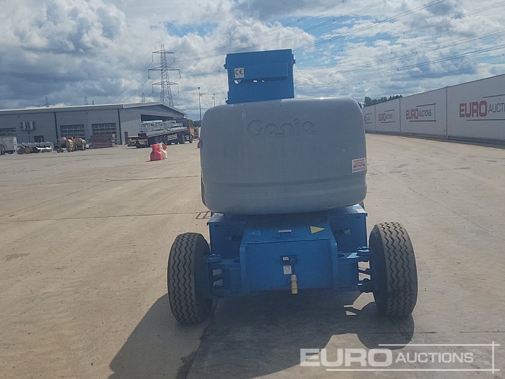 Genie Z4525 - פלטפורמה אווירית: תמונה 4 Genie Z4525 - פלטפורמה אווירית: תמונה 4