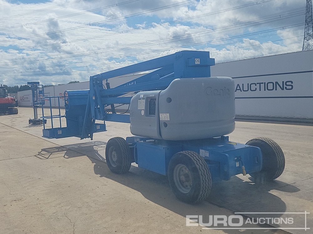 Genie Z4525 - פלטפורמה אווירית: תמונה 3 Genie Z4525 - פלטפורמה אווירית: תמונה 3