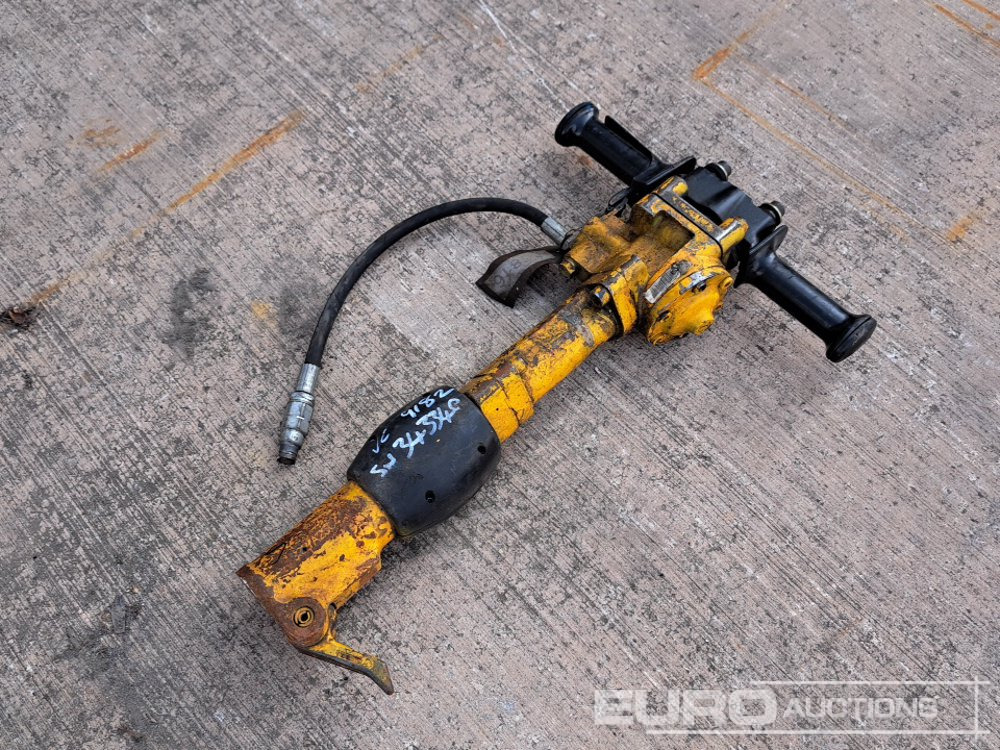 Hydraulic Breaker to suit Power Pack - ציוד בנייה: תמונה 1 Hydraulic Breaker to suit Power Pack - ציוד בנייה: תמונה 1