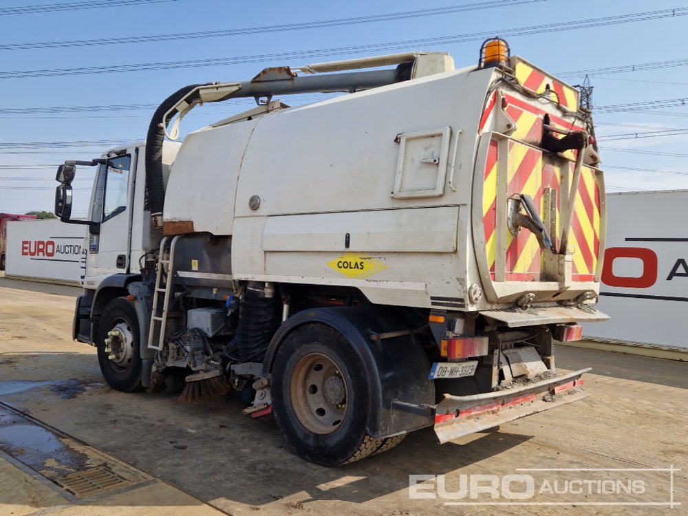 Iveco 150E22 - מטאטא כבישים: תמונה 3 Iveco 150E22 - מטאטא כבישים: תמונה 3