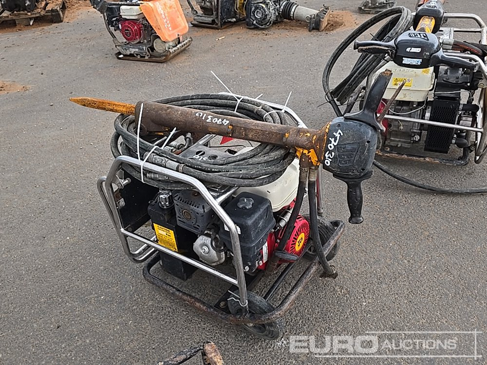 JCB Beaver - מכונת אספלט: תמונה 3 JCB Beaver - מכונת אספלט: תמונה 3