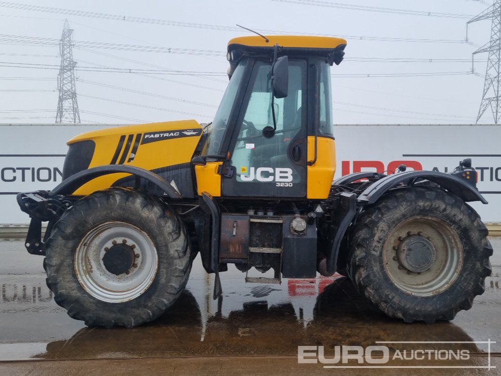 JCB Fastrac 3230 - טרקטור חקלאי: תמונה 2 JCB Fastrac 3230 - טרקטור חקלאי: תמונה 2