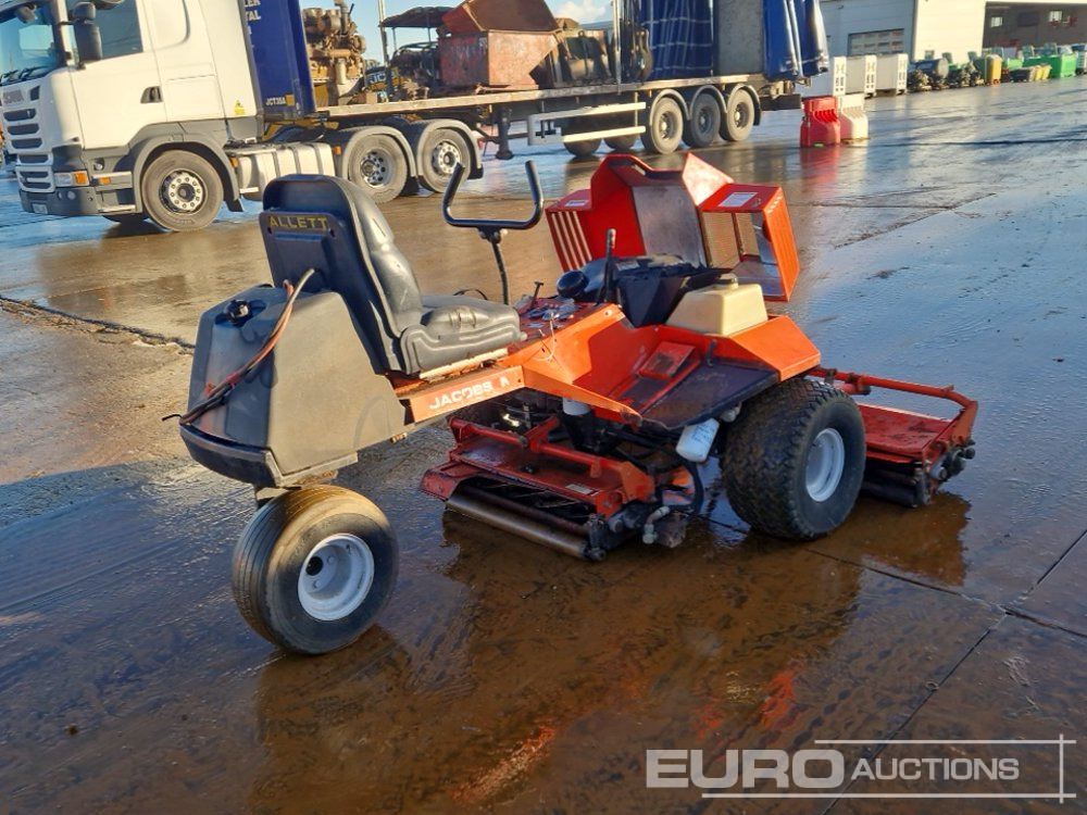 Jacobsen Tri-King 1672D 3 Wheel 3 Gang Ride On Lawnmower - מכסחת גינה: תמונה 5 Jacobsen Tri-King 1672D 3 Wheel 3 Gang Ride On Lawnmower - מכסחת גינה: תמונה 5