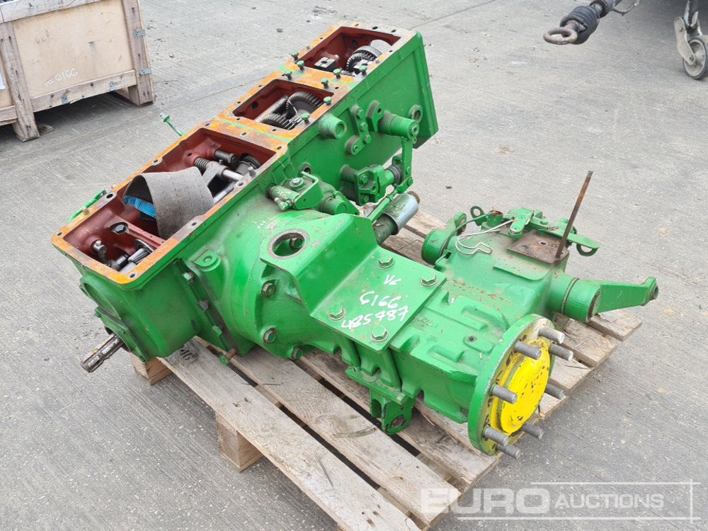 John Deere Transmission to suit Tractor - מנוע: תמונה 1 John Deere Transmission to suit Tractor - מנוע: תמונה 1