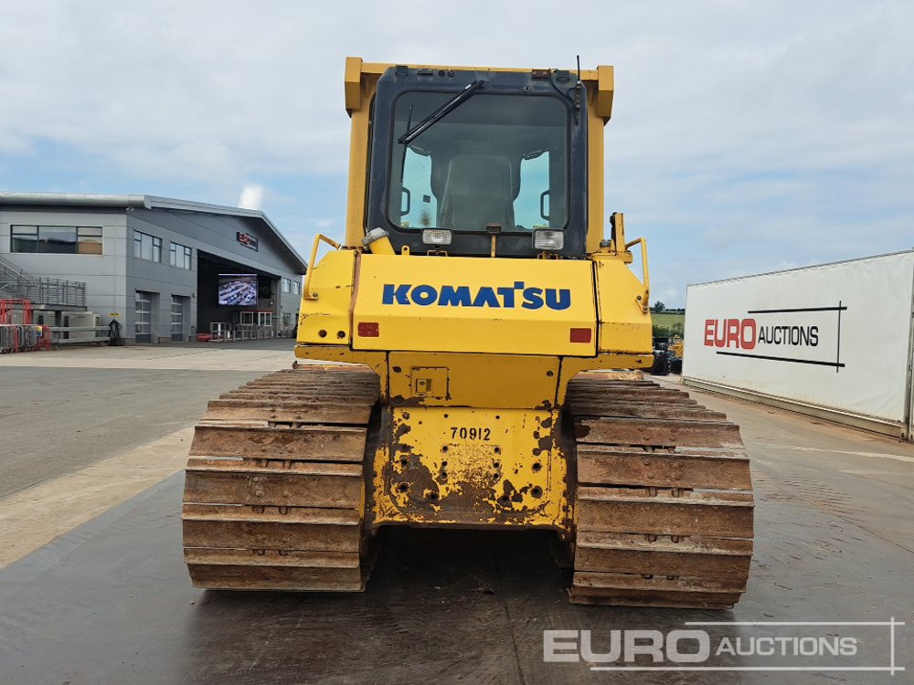 Komatsu D65PX-15E0 - דחפור: תמונה 4 Komatsu D65PX-15E0 - דחפור: תמונה 4