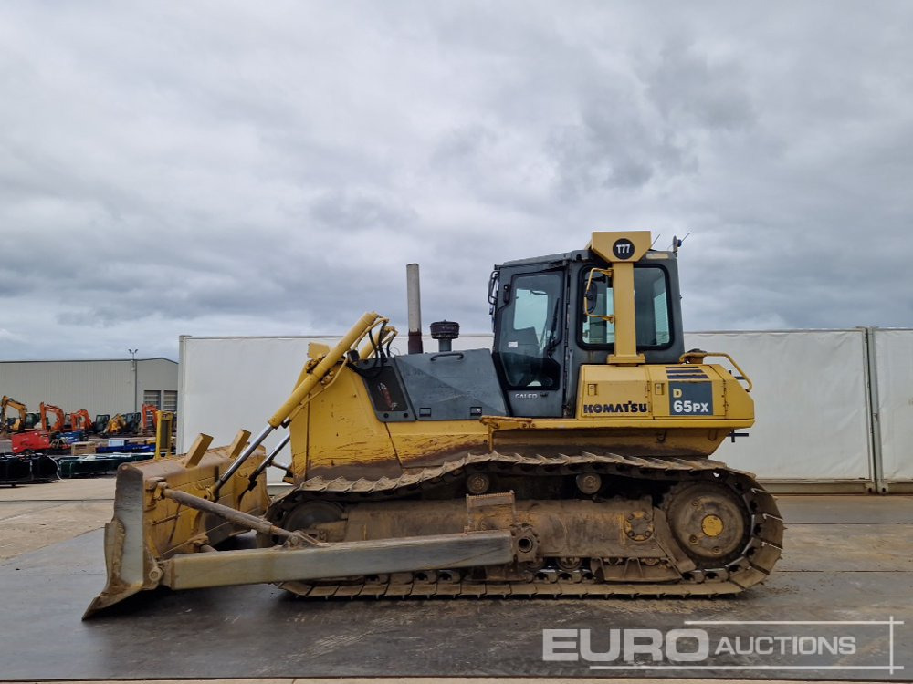 Komatsu D65PX-15EO - דחפור: תמונה 2 Komatsu D65PX-15EO - דחפור: תמונה 2