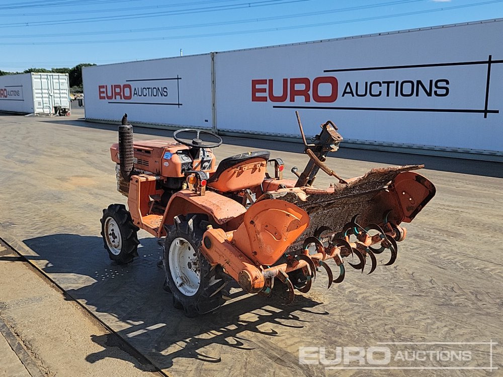 Kubota B1200DT - טרקטור קומפקטי: תמונה 3 Kubota B1200DT - טרקטור קומפקטי: תמונה 3