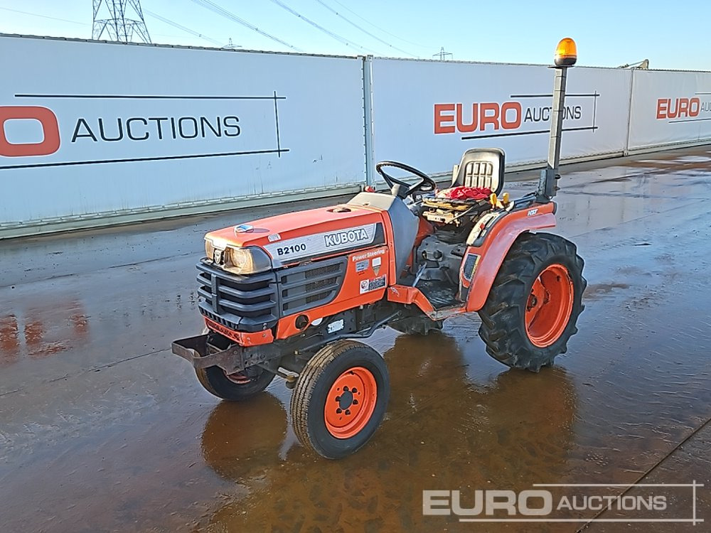 Kubota G2100 - טרקטור קומפקטי: תמונה 1 Kubota G2100 - טרקטור קומפקטי: תמונה 1