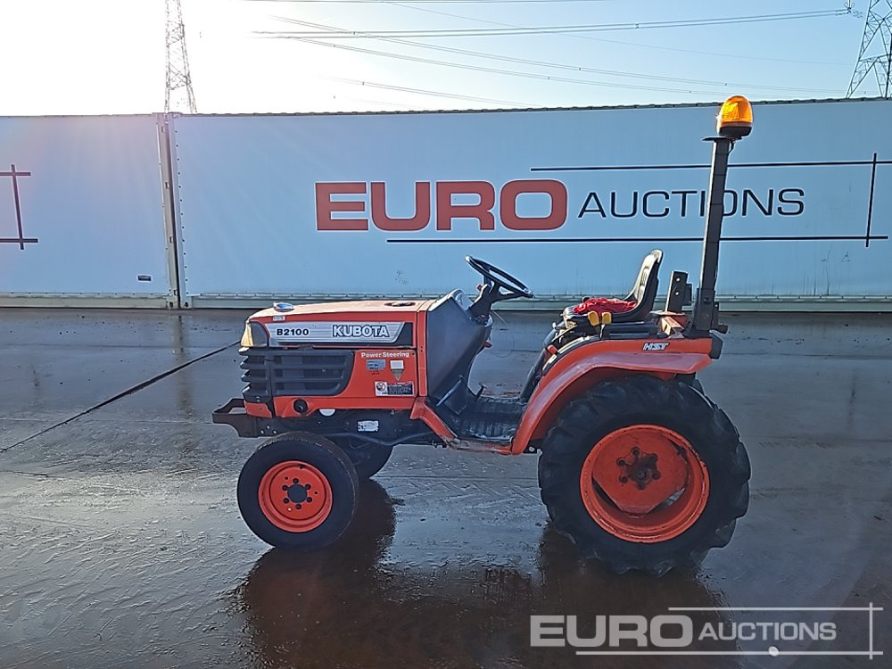 Kubota G2100 - טרקטור קומפקטי: תמונה 2 Kubota G2100 - טרקטור קומפקטי: תמונה 2