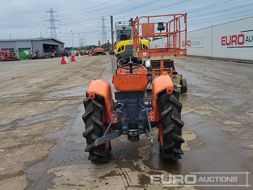 Kubota L1500 - טרקטור קומפקטי: תמונה 4 Kubota L1500 - טרקטור קומפקטי: תמונה 4
