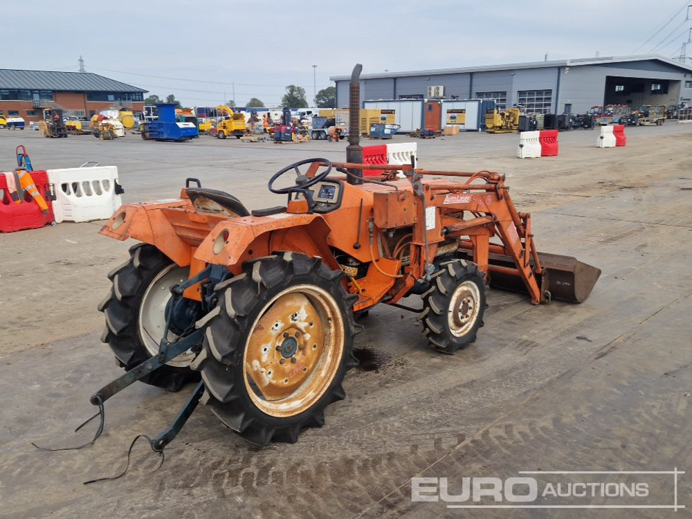 Kubota L1802DT - טרקטור קומפקטי: תמונה 5 Kubota L1802DT - טרקטור קומפקטי: תמונה 5