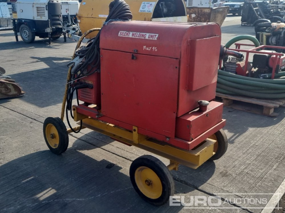 Kubota Wheeled Welder Genertor, 3 Cylinder Engine - ערכת גנרטורים: תמונה 3 Kubota Wheeled Welder Genertor, 3 Cylinder Engine - ערכת גנרטורים: תמונה 3