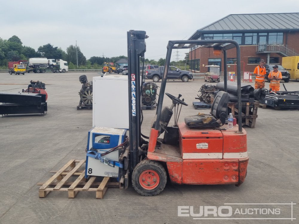 Linde E12 - מלגזה חשמלית: תמונה 2 Linde E12 - מלגזה חשמלית: תמונה 2