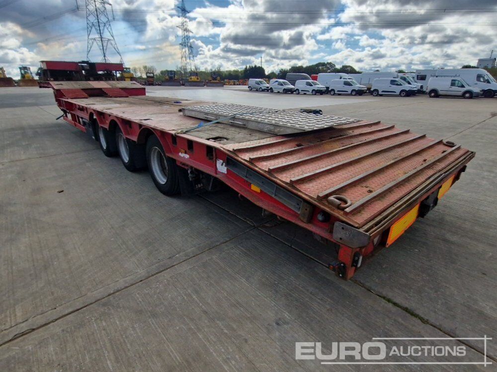 M&G Trailers Ltd, Step Frame Low Loader Tri Axle Rear Steering, 3m Extendable C/w Out Riggers & Alloy Ramps - קרון נגרר עם מטען נמוך: תמונה 3 M&G Trailers Ltd, Step Frame Low Loader Tri Axle Rear Steering, 3m Extendable C/w Out Riggers & Alloy Ramps - קרון נגרר עם מטען נמוך: תמונה 3