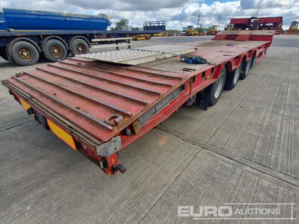 M&G Trailers Ltd, Step Frame Low Loader Tri Axle Rear Steering, 3m Extendable C/w Out Riggers & Alloy Ramps - קרון נגרר עם מטען נמוך: תמונה 5 M&G Trailers Ltd, Step Frame Low Loader Tri Axle Rear Steering, 3m Extendable C/w Out Riggers & Alloy Ramps - קרון נגרר עם מטען נמוך: תמונה 5