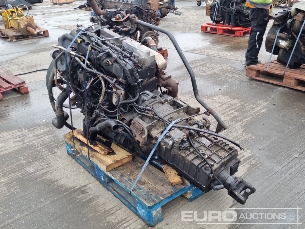 MAN 4 Cylinder Engine, Gearbox - מנוע: תמונה 3 MAN 4 Cylinder Engine, Gearbox - מנוע: תמונה 3