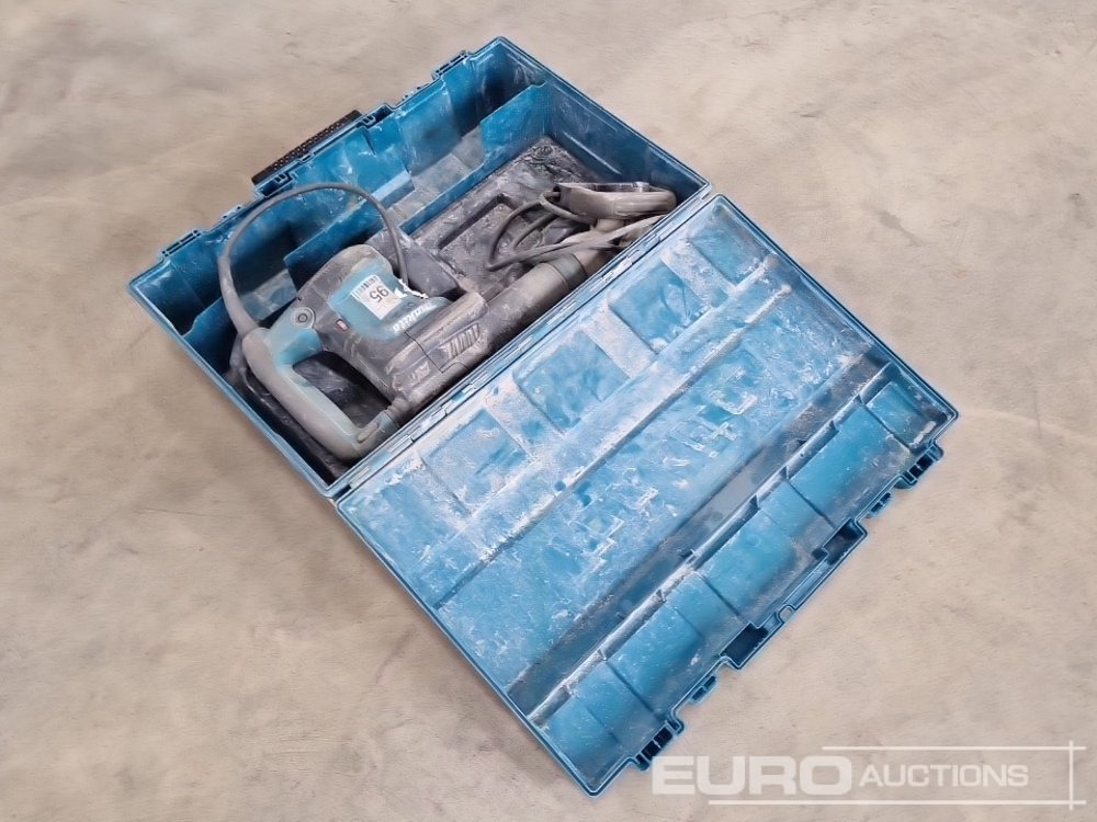 Makita HM0871C 110 Volt Hammer Drill/Breaker - ציוד בנייה: תמונה 3 Makita HM0871C 110 Volt Hammer Drill/Breaker - ציוד בנייה: תמונה 3