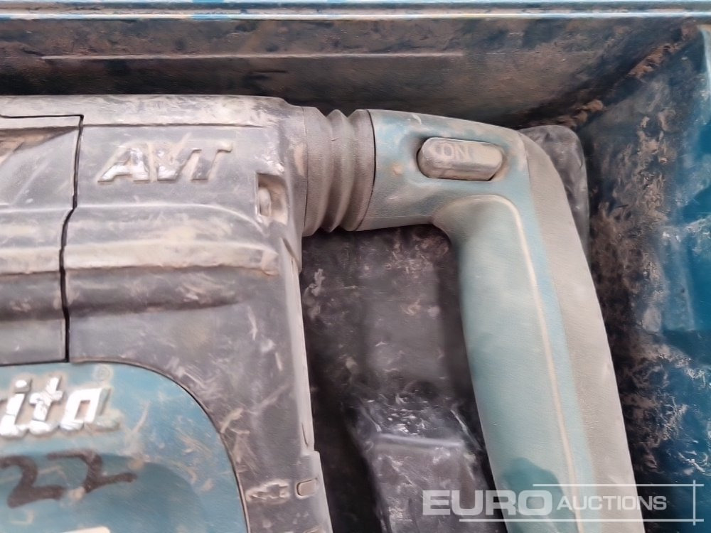 ציוד בנייה Makita HM0871C 110 Volt Hammer Drill/Breaker: תמונה 15